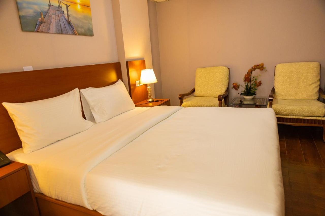דובאי Three 888 Hotel מראה חיצוני תמונה