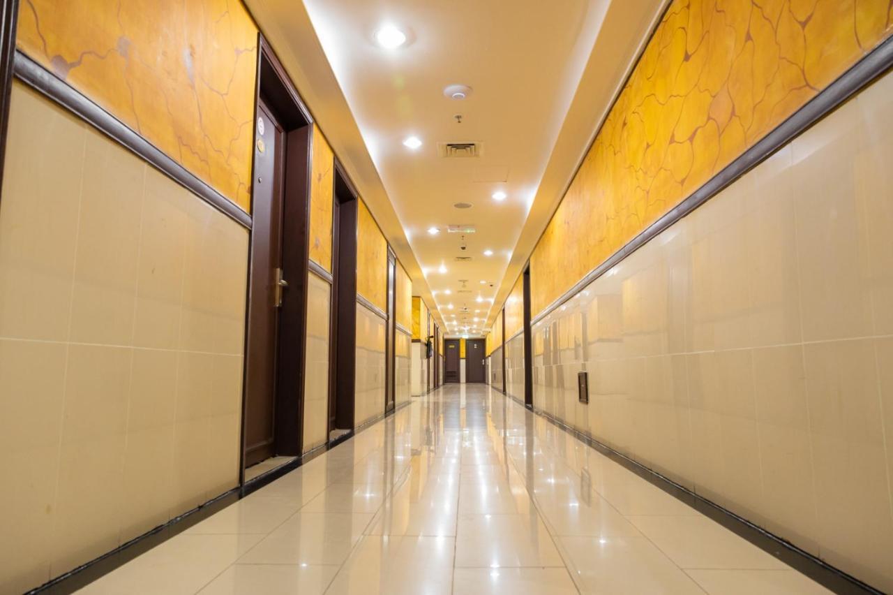 דובאי Three 888 Hotel מראה חיצוני תמונה