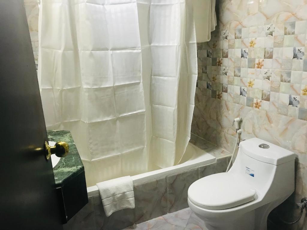 דובאי Three 888 Hotel מראה חיצוני תמונה