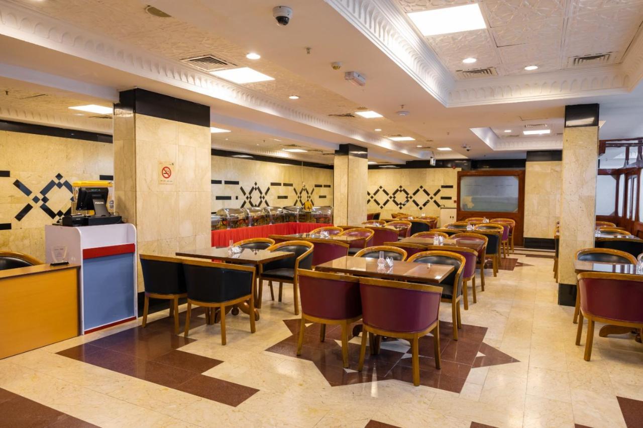 דובאי Three 888 Hotel מראה חיצוני תמונה