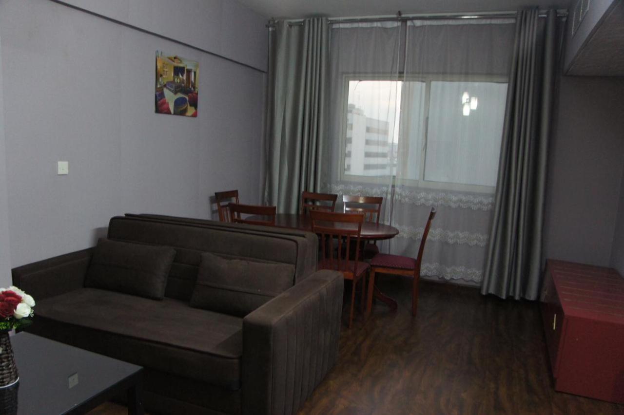 דובאי Three 888 Hotel מראה חיצוני תמונה